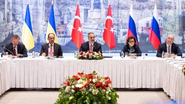 晟红网 俄乌谈判以失败告终，网友：靠特朗普和普京关系好，能停战吗？