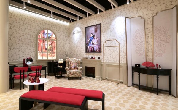 658配资 从直播间到巴黎快闪店：百年双妹跨越山海讲述“上海故事”